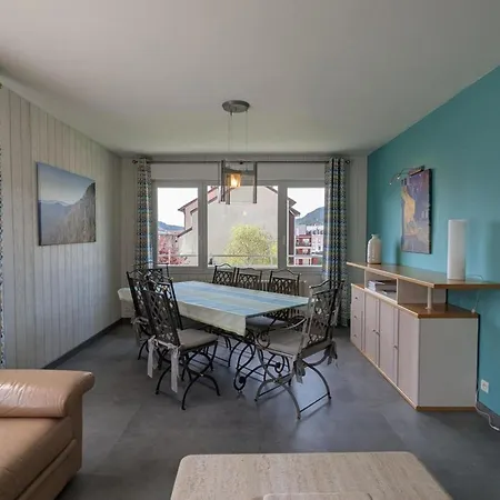 In A Spacious In Апартаменты